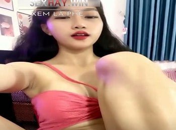 As crianças saem para jogar sexo quando a mãe está fora