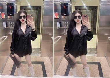 Flores sexy com seios enormes, extremamente atraentes