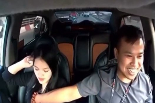 Jogo de amor impressionante de huong chi